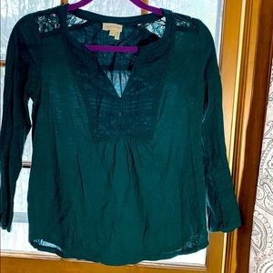 Emerald green top with lace detail, XS, never worn